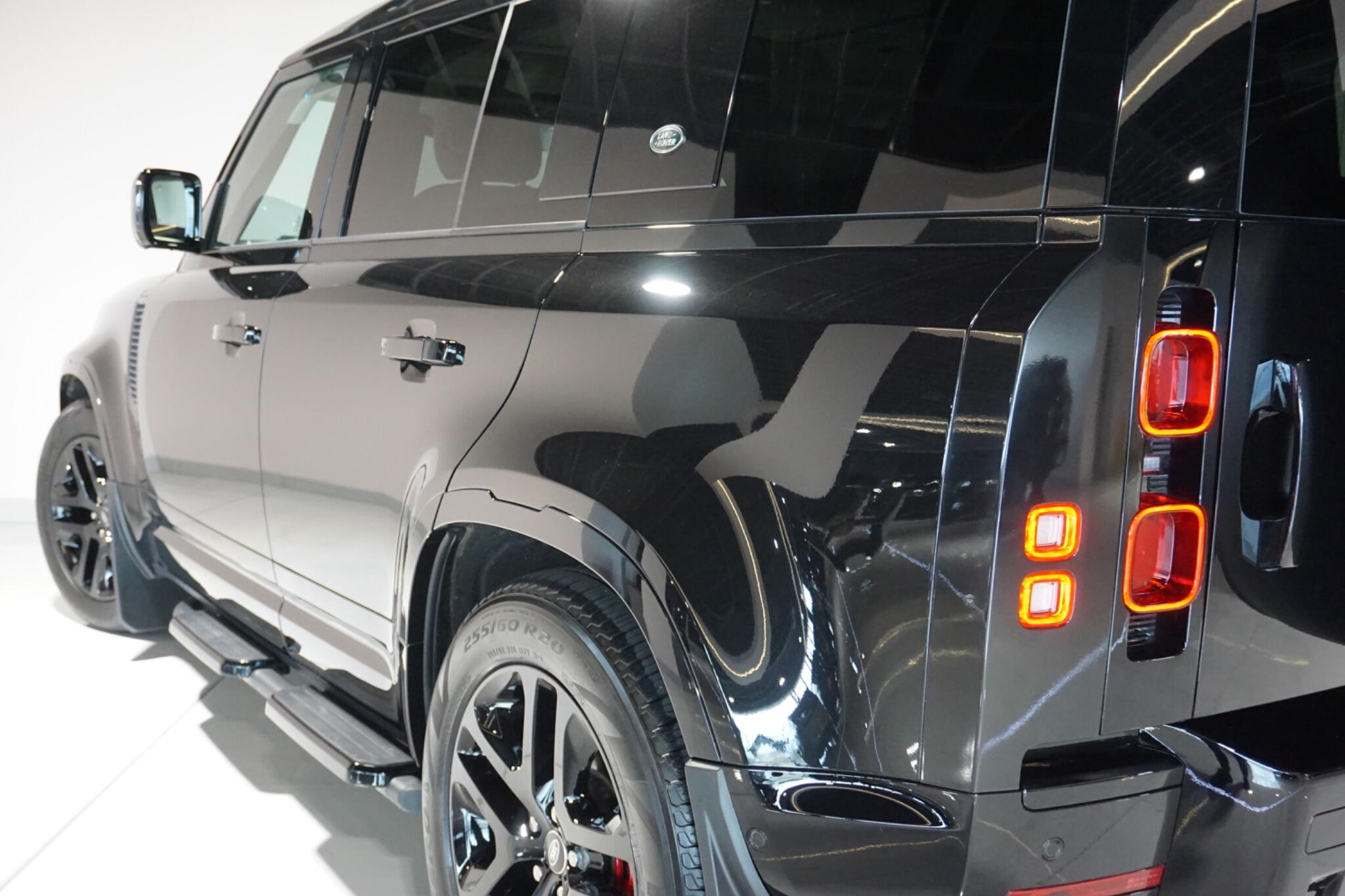 Land Rover Defender 110 3.0 D250 MHEV XS Edition SUV 5dr Diesel Auto 4WD Euro 6 (s/s) (250 ps)